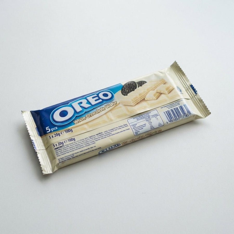 Oreo White Chocolate Wafer 5 pcs — front of pack at Exotic Snaxx Chicago