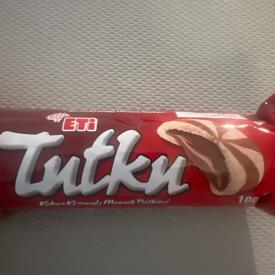 Eti Tutku Cocoa Cream Mosaic Biscuit (Turkey) — front of pack at Exotic Snaxx Chicago