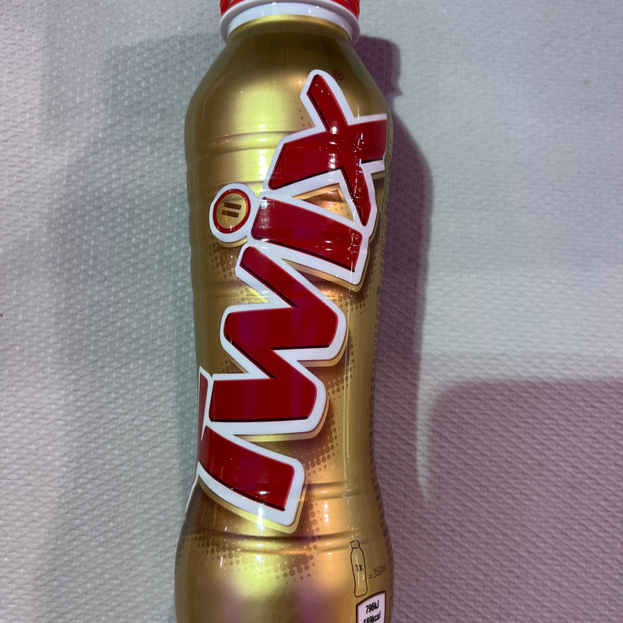 Twix Milkshake (UK) — front of pack at Exotic Snaxx Chicago