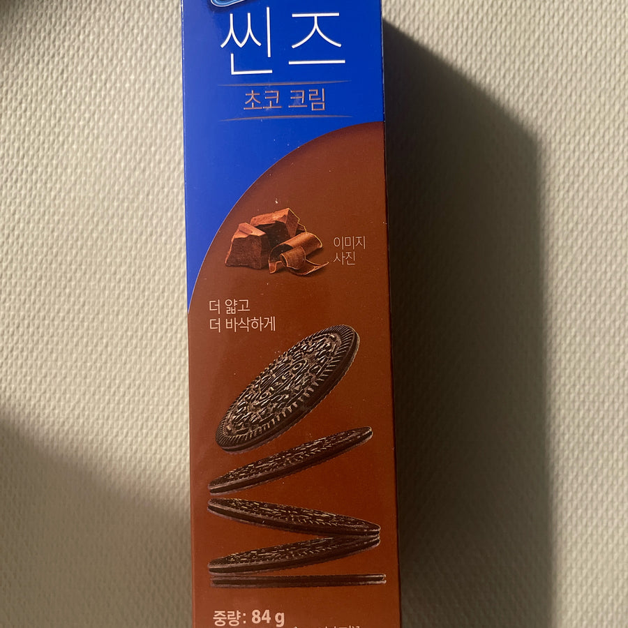 Oreo Thins Chocolate Cream (Korea) — front of pack at Exotic Snaxx Chicago