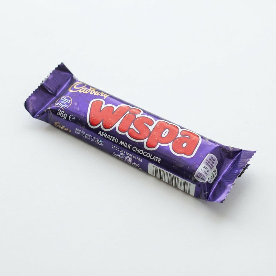 Cadbury Wispa Chocolate Bar 36 GR Ireland — front of pack at Exotic Snaxx Chicago