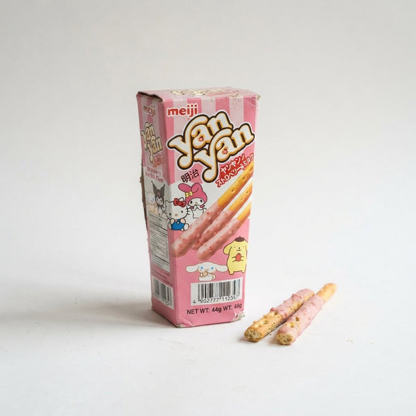 Meiji Yan Yan Sanrio Strawberry And Milk