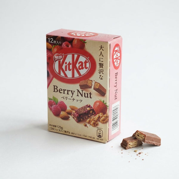 KitKat Berry Nut ( Japan )