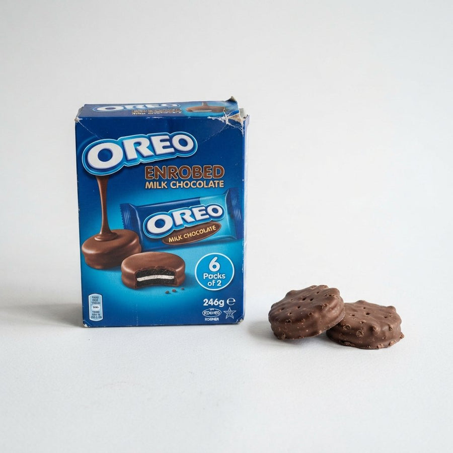 Oreo Cookies Enrobed Milk Chocolate 6 Packs of 2 Kosher- 246g Spain — front of pack at Exotic Snaxx Chicago