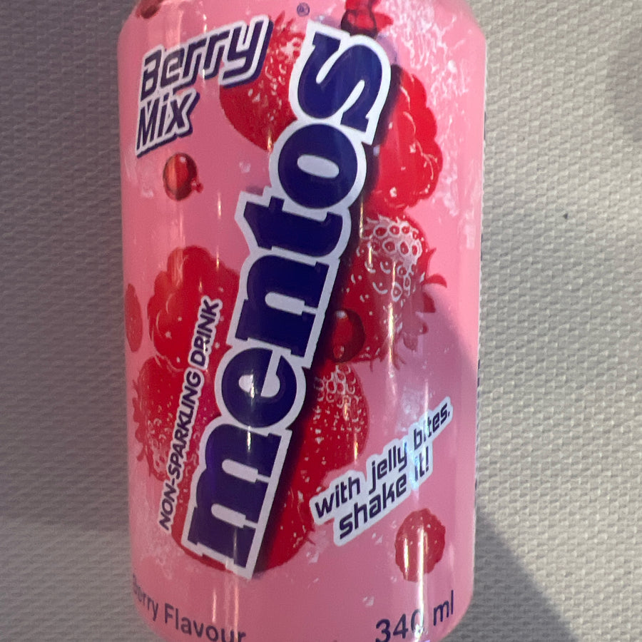 Mentos Berry Mix soda Korea — front of pack at Exotic Snaxx Chicago