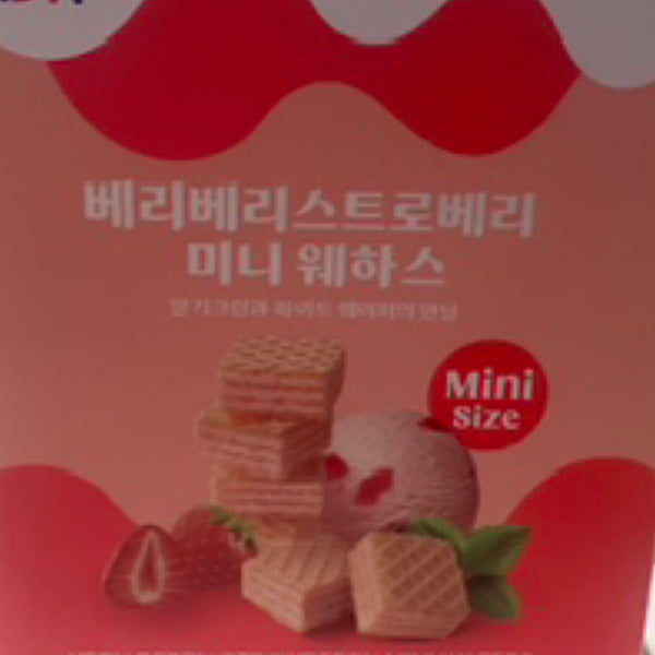 BR Very Berry Strawberry Mini Wafers (Korea)