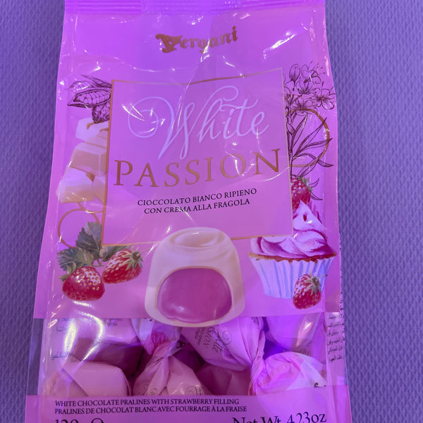 Vergani White Passion – White Chocolate Pralines with Strawberry Filling (Italy)