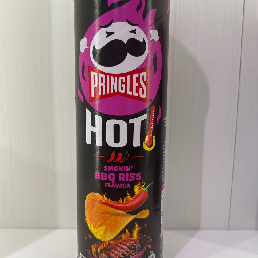Pringles Hot – Smokin’ BBQ Ribs (165g) — front of pack at Exotic Snaxx Chicago