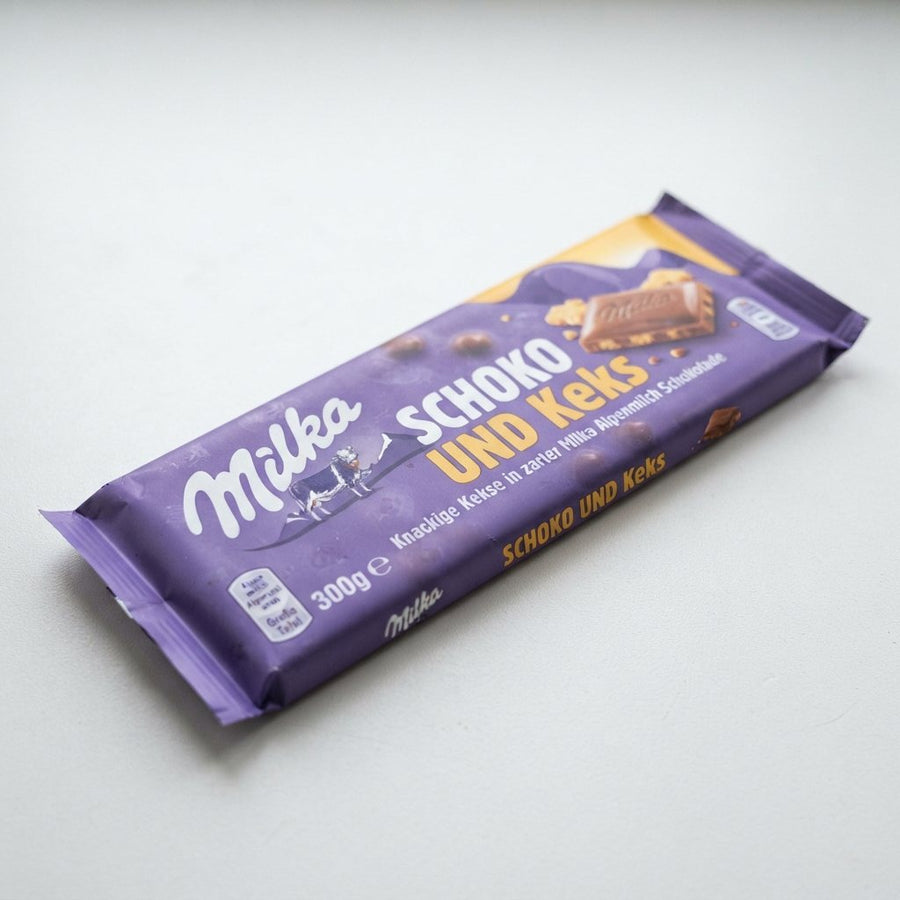 Milka Schoko UND Keks 300g Germany — front of pack at Exotic Snaxx Chicago